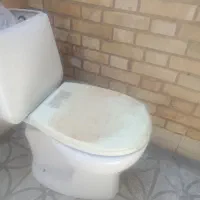 توالت فرنگی سالم. فوری