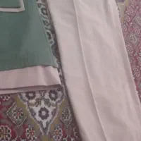 کت وشلوار زنانه.