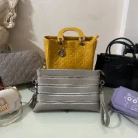 تعدادی کیف نو و استفاده نشده