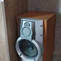 بلندگو و باکس (صندوقچه مخملی )کم کار درحدنو
