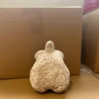 مجسمه زن یوگینی تپل- نشسته