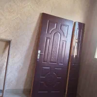 درب چوبی دولنگه با چهار چوب و حفاظ