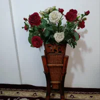 گل و گلدان