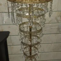 آباژور ایستاده