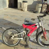 چهارعدد دوچرخه. نیاز به تعمیر