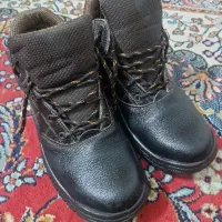 کفش ایمنی سایز ۴۰