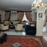 نجات اللهی سمیه.۱۴۰متر۳خوابه.پارکینگ در حیاط