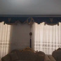 پرده همراه با یک کناره