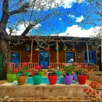 مربی و بهیار
