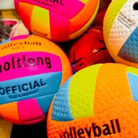 توپ والیبال خوش دست و سبک