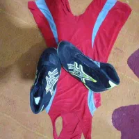 یک دست دوبنده کشتی و کفش