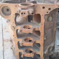 موتور سرسیلندر و سیلندر V8 آمریکایی