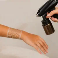 برنزه‌ای خاص، طبیعی و چشم‌نواز