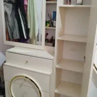 تخت خواب و کمد