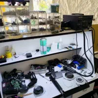 تعمیر تخصصی دسته PS4 و PS5 و سرویس کنسول