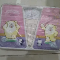 ترازوی عقربه ای اندازه‌گیری وزن در خانه