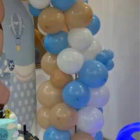 بادکنک سفید آبی