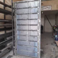 جوشکار اهنگرکارگاه کمرد