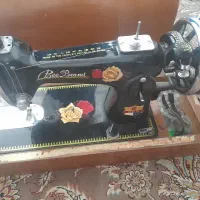 چرخ خیاطی قدیمی