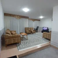 کتیبه پرده جنس چوب رنگ طلایی
