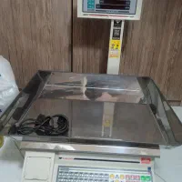 ترازو ۷۰ کیلویی پرو در حد