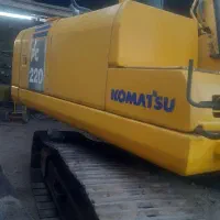 بیل کوماتسو ۲۲۰مدل ۲۰۱۰