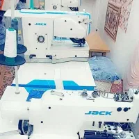 به تعدادی دکمه مادگی زن نیازمندیم