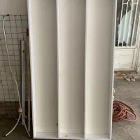 دکور  مغازه محصولات فرهنگی و لوازم جانبی