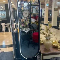 اینه پایه دار