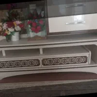 میز تلویزیون زیبا و کاملا سالم