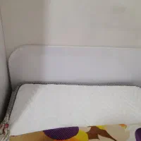 تخت یک نفره سفید سالم ونو
