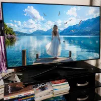 تلویزیون سامسونگ 42 اینچ همراه با  میزش