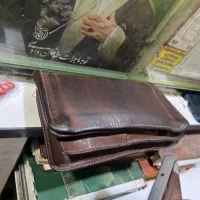 کیف مشکی گم شده