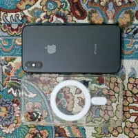 آیفون xs عتیقه در حد خشک