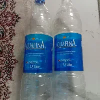 بطری آب معدنی و‌نوشابه