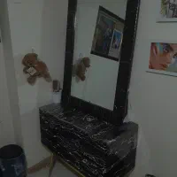 کنسول و آیینه