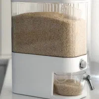 فروشنده خانم دوتایم