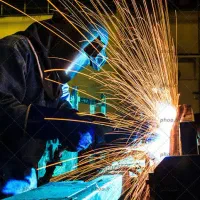 جوشکاری ساخت انواع درب و پنجره