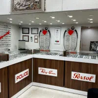 فروش دکور عینک سازی