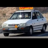 آموزش رانندگی توسط مربی آموزشگاه با پراید دو کلاجه