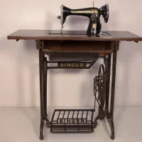 چرخ خیاطی سینگر ماکو فشنگی عتیقه بسیار قدیمی