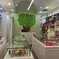 واگذاری برند و فروشگاه بچه‌گانه به علت مهاجرت