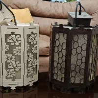 دوعدد لوستر چوبی کرم وقهو ای