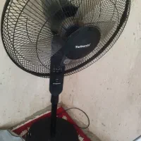 پشه بند و پنکه