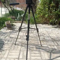 پایه دوربین عکاسی