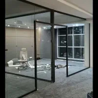 اجرای انواع شیشه میرال و سکوریت و نشکن کرکره برقی