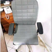صندلی اداری در حد نو