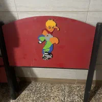 تختخواب فلزی