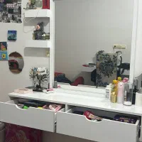 میز آرایشی جنس هایگلاس ،تخت خواب منبران