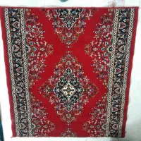 تکه فرش قرمز ایرانی